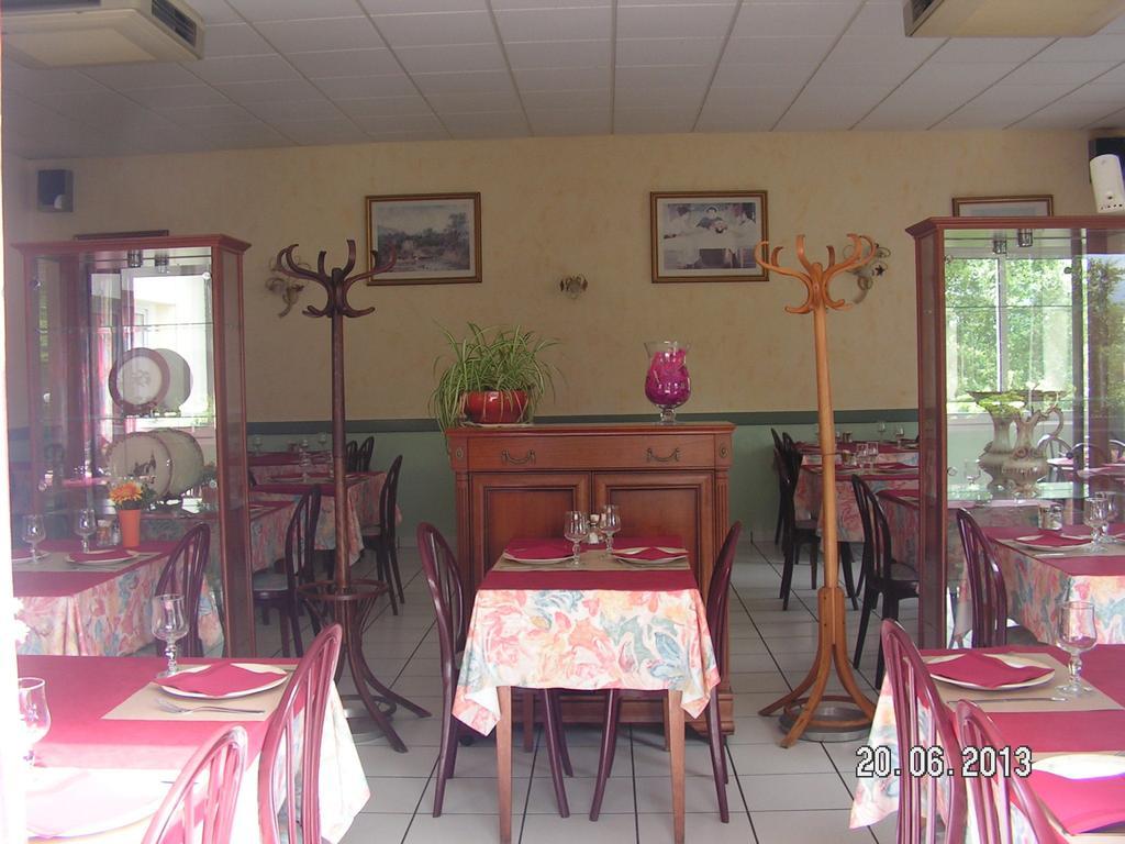 Le Bois Joli Hotel Massais ภายนอก รูปภาพ