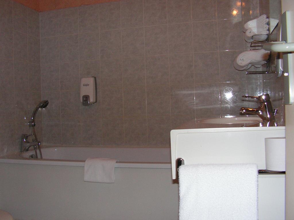 Le Bois Joli Hotel Massais ภายนอก รูปภาพ